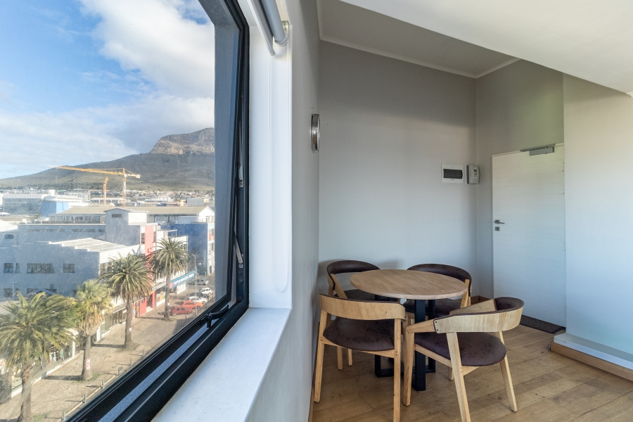 1 Bedroom Property for Sale in Woodstock Western Cape